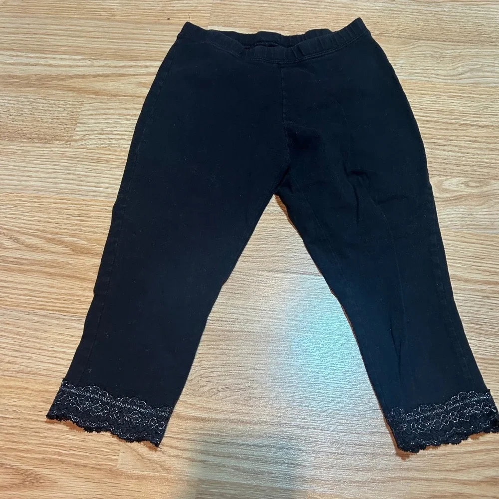 Girls Fashion Is My Passion‎ Top & Faded Glory Lace Leggings 7/8